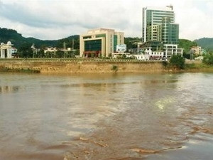 Lũ tiểu mãn trên sông Hồng ở Lào Cai. Ảnh: Internet.