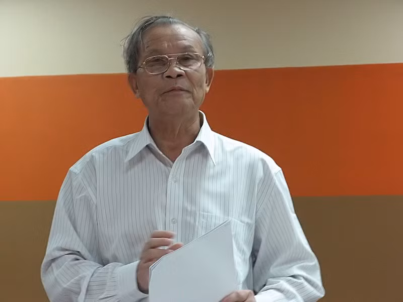 TS Lê Khắc Đoá cho rằng: Hiện nay trong luật cũng nên xiết chặt hệ đào tạo liên thông. Ảnh Xuân Trung