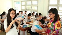 Chương trình giáo dục phổ thông mới phân biệt rõ hai giai đoạn: giai đoạn giáo dục cơ bản (từ lớp 1 đến lớp 9) và giai đoạn giáo dục định hướng nghề nghiệp (từ lớp 10 đến lớp 12). (Ảnh minh họa: giaoduc.net.vn) Chương trình giáo dục phổ thông mới phân biệt rõ hai giai đoạn: giai đoạn giáo dục cơ bản (từ lớp 1 đến lớp 9) và giai đoạn giáo dục định hướng nghề nghiệp (từ lớp 10 đến lớp 12). (Ảnh minh họa: giaoduc.net.vn)