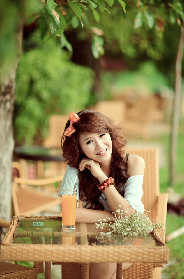 Nguyễn Dương Dung hiện đang là sinh viên năm thứ nhất Tường ĐH Văn hóa thể thao và du lịch Thanh Hóa. Là một gương mặt khá ấn tượng sau cuộc thi Miss Teen 2011 vừa qua.