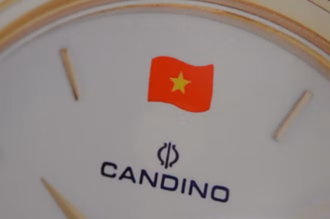 Đồng hồ Candino nói lên sự thật: Quần đảo Hoàng Sa và quần đảo Trường Sa là của Việt Nam Đồng hồ Candino nói lên sự thật: Quần đảo Hoàng Sa và quần đảo Trường Sa là của Việt Nam