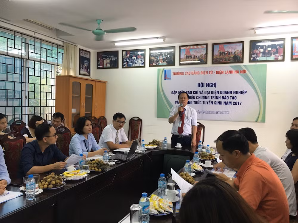 Tại sao em Nguyễn Văn Sanh bỏ đại học để vào trường nghề? ảnh 2 Tại sao em Nguyễn Văn Sanh bỏ đại học để vào trường nghề? ảnh 2