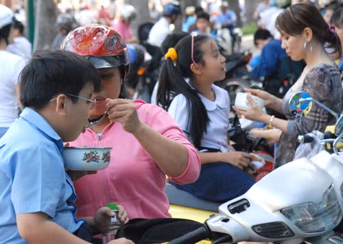 Con ước ngày nào cũng có thanh tra để không phải đi học thêm ảnh 2