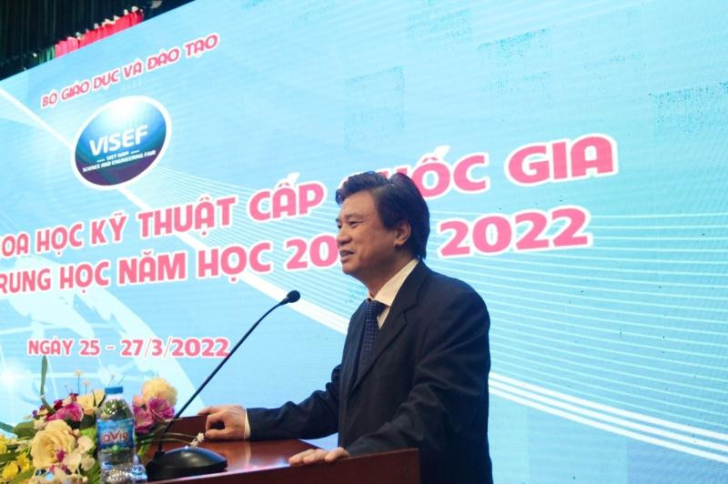 Thứ trưởng Bộ Giáo dục và Đào tạo Nguyễn Hữu Độ phát biểu tại Lễ Khai mạc. (Ảnh: Bộ Giáo dục và Đào tạo)