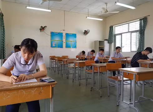 Thành phố Hồ Chí Minh đề xuất được tự tổ chức, xét tốt nghiệp trung học phổ thông (ảnh minh họa: P.L)