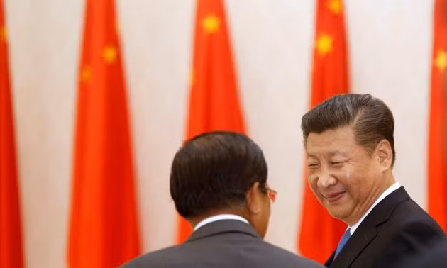 Chủ tịch Trung Quốc Tập Cận Bình và Thủ tướng Campuchia Hun Sen, ảnh: Asia Times.