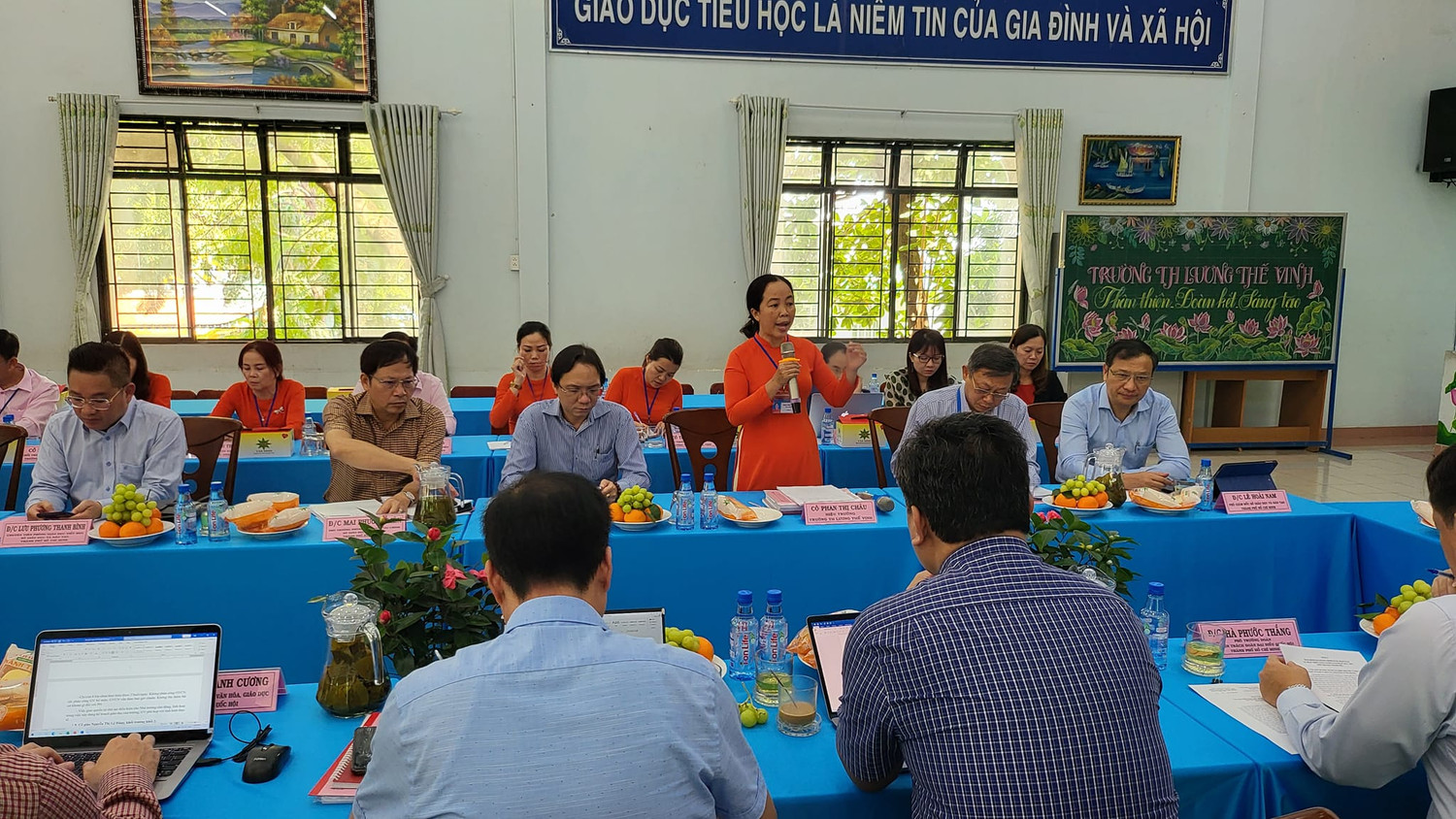 Cô Phan Thị Châu - Hiệu trưởng nhà trường phát biểu (ảnh: P.L)