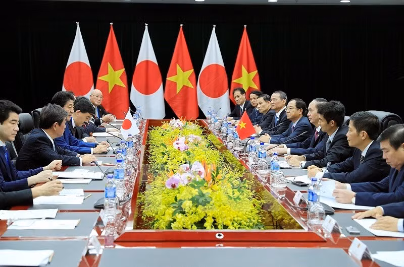 Chủ tịch nước Trần Đại Quang tiếp Thủ tướng Nhật Bản Shinzo Abe. (Ảnh: TTXVN) Chủ tịch nước Trần Đại Quang tiếp Thủ tướng Nhật Bản Shinzo Abe. (Ảnh: TTXVN)