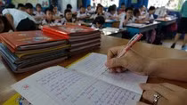 Việc lưu bài kiểm tra của học sinh trong vòng 5 năm gây ra nhiều bất cập. (Ảnh minh hoạ trên Báo Hà Nội Mới) Việc lưu bài kiểm tra của học sinh trong vòng 5 năm gây ra nhiều bất cập. (Ảnh minh hoạ trên Báo Hà Nội Mới)