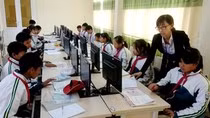 "Thầy giáo khoa học" truyền đam mê lập trình cho học trò ảnh 3