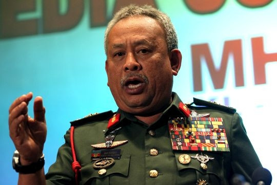 Tướng Zukkefli Mohd Zin, Tư lệnh các lực lượng vũ trang Malaysia, ảnh: The Malaysian Insider. Tướng Zukkefli Mohd Zin, Tư lệnh các lực lượng vũ trang Malaysia, ảnh: The Malaysian Insider.