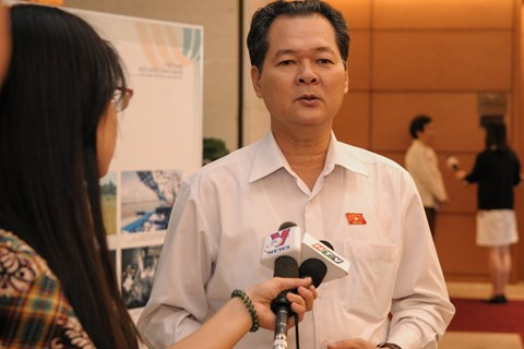 Đại biểu Quốc hội Trương Minh Hoàng (ảnh: quochoi.vn). Đại biểu Quốc hội Trương Minh Hoàng (ảnh: quochoi.vn).