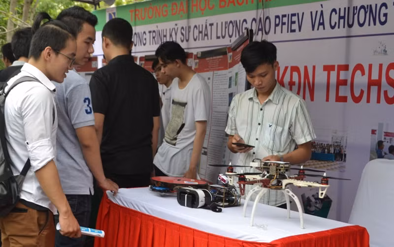 Giao nhà trường nghiên cứu công nghệ phát triển “du lịch 4.0” ảnh 2