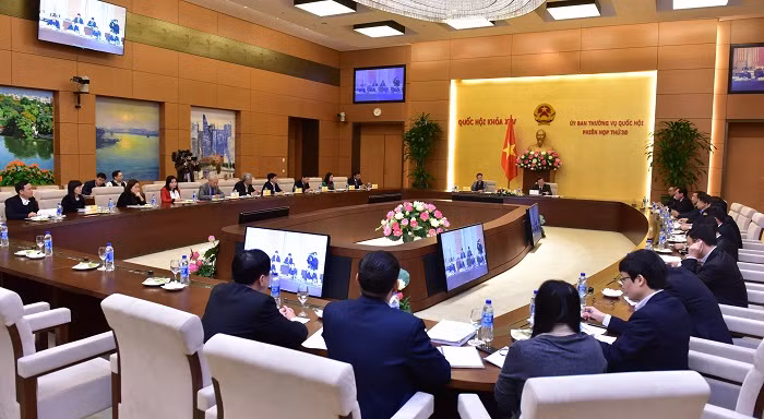 Chủ tịch Quốc hội Nguyễn Thị Kim Ngân nhấn mạnh: Dầu khí là ngành kinh tế rất quan trọng của đất nước.