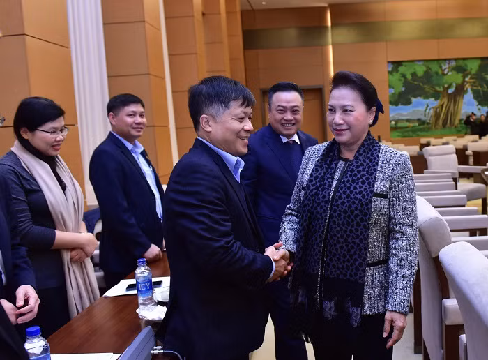 Chủ tịch Quốc hội Nguyễn Thị Kim Ngân đã có buổi làm việc với lãnh đạo Tập đoàn Dầu khí Việt Nam.