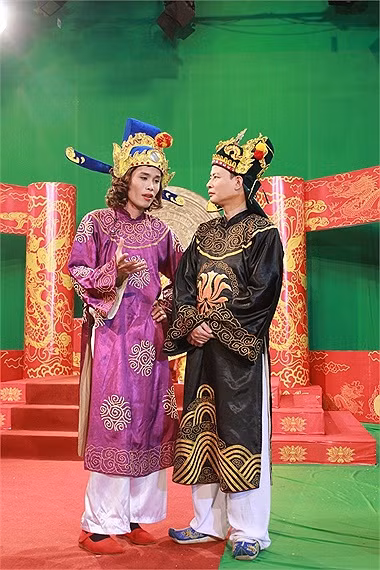 Chương trình do Đạo diễn Khải Hưng đảm trách.