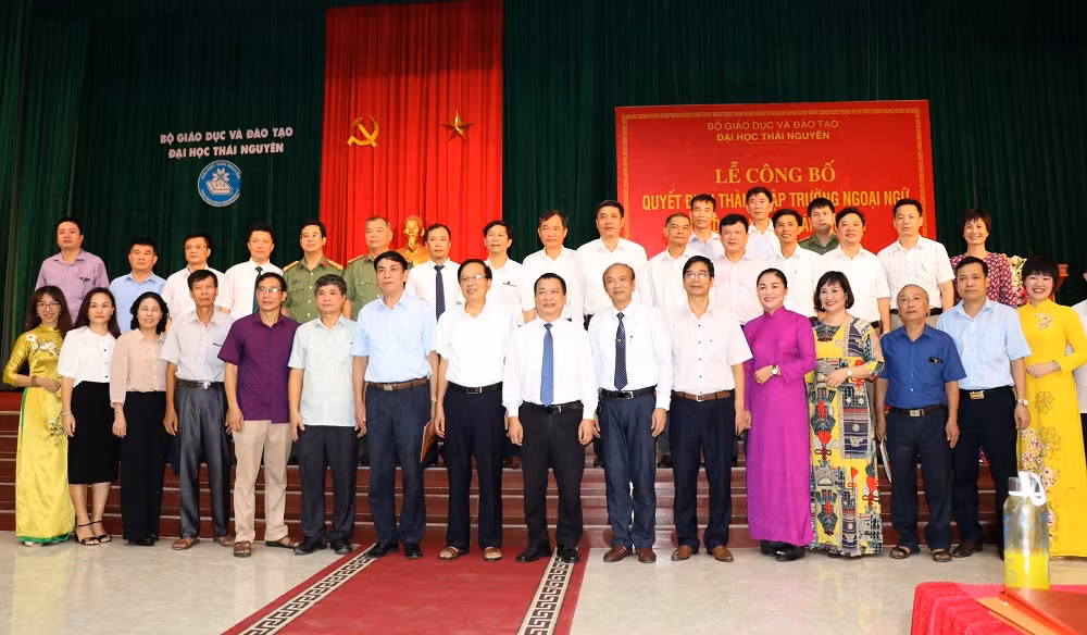 Đại học Thái Nguyên công bố Quyết định thành lập Trường Ngoại ngữ ảnh 3