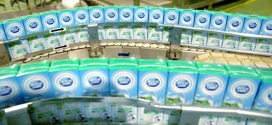 Những hộp sữa tươi an toàn, tinh khiết của Cô gái Hà Lan. Những hộp sữa tươi an toàn, tinh khiết của Cô gái Hà Lan.