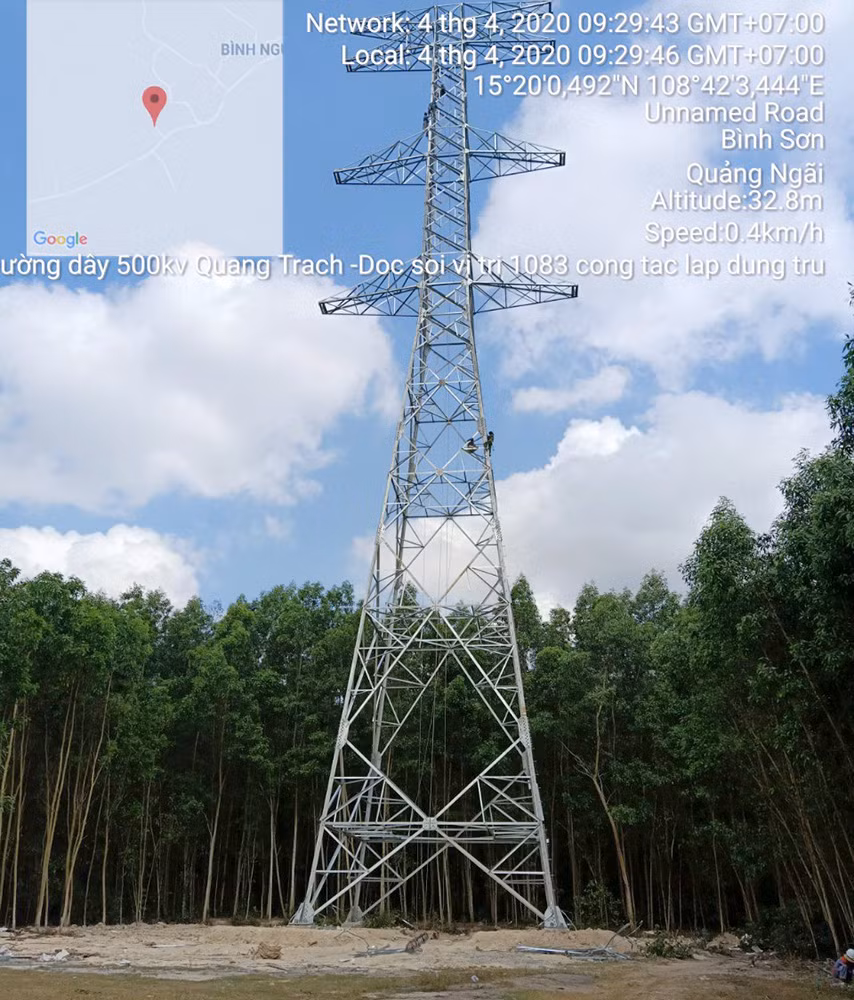 Thi công vị trí cột 1083 đường dây 500kV mạch 3 thuộc địa bàn huyện Bình Sơn tỉnh Quảng Ngãi