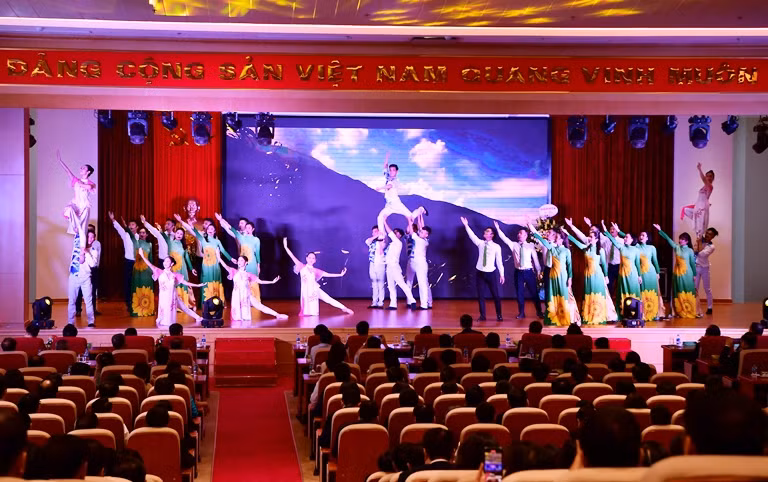 Hội nghị Điển hình tiên tiến Ngân hàng Ngoại thương Việt Nam lần thứ V ảnh 10