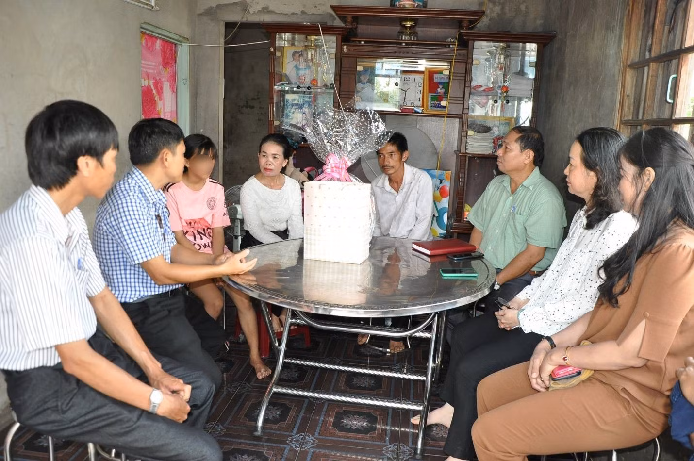 Đánh hội đồng bạn học vì những lý do lãng nhách, cần chung tay ngăn chặn bạo lực ảnh 1