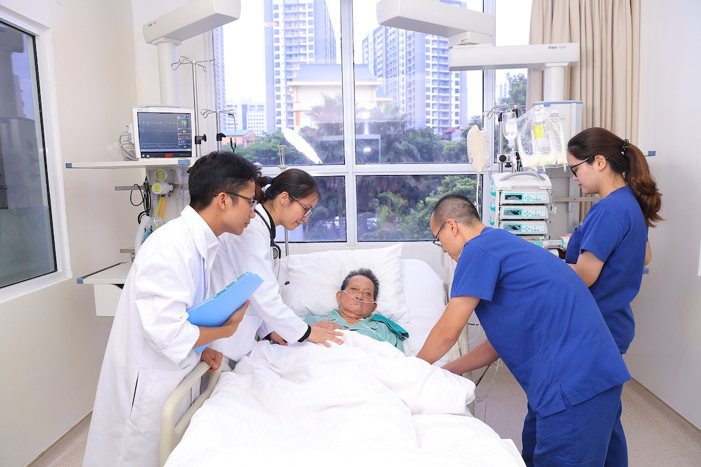 Giảng viên khối ngành Khoa học sức khỏe của VinUni tham gia các hoạt động chuyên môn tại Bệnh viện Đa khoa quốc tế Vinmec.