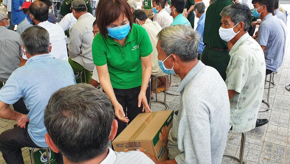 Trước đó, NutiFood đã trao hàng ngàn thức uống dinh dưỡng cho bộ đội biên phòng và người dân vùng biên giới tại Tây Ninh, góp sức cùng toàn dân chung tay đẩy lùi Covid-19.