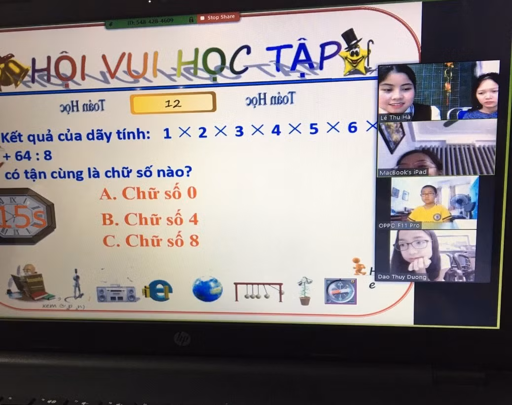 Học sinh Trường tiểu học Niu Tơn trong một giờ học trực tuyến. ảnh: ngs.edu.vn Học sinh Trường tiểu học Niu Tơn trong một giờ học trực tuyến. ảnh: ngs.edu.vn