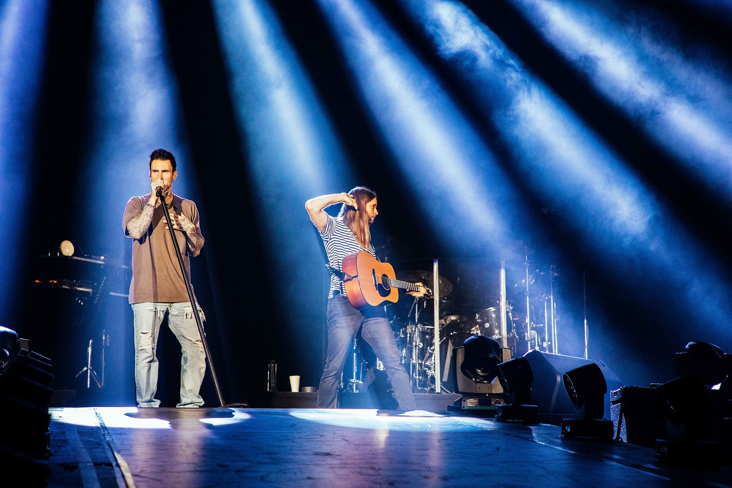 Maroon 5 sẽ biểu diễn tại 8Wonder ở Phú Quốc vào ngày 16/12 tới. Maroon 5 sẽ biểu diễn tại 8Wonder ở Phú Quốc vào ngày 16/12 tới.