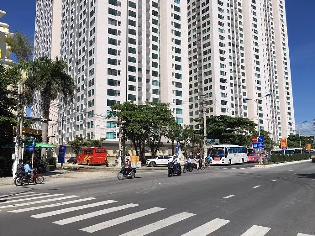 Khu tổ hợp Mường Thanh Viễn Triều được thiết kế khang trang phục vụ cho nhiều đối tượng (Ảnh: Công Tâm). Khu tổ hợp Mường Thanh Viễn Triều được thiết kế khang trang phục vụ cho nhiều đối tượng (Ảnh: Công Tâm).
