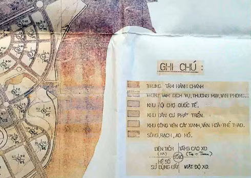 Một góc của tấm bản đồ được cho là bị... thất lạc. (Ảnh: H.L)