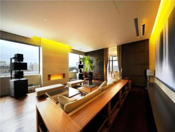 Căn hộ một phòng ngủ đắt nhất thế giới hiện nay đang bán ở Tokyo. Căn hộ có diện tích khoảng 411,9 m2 và có giá là 21,8 triệu USD. Căn hộ một phòng ngủ đắt nhất thế giới hiện nay đang bán ở Tokyo. Căn hộ có diện tích khoảng 411,9 m2 và có giá là 21,8 triệu USD.