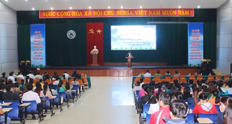 104 giáo viên hợp đồng có nguy cơ thất nghiệp ngay trước thềm năm học mới ảnh 2 104 giáo viên hợp đồng có nguy cơ thất nghiệp ngay trước thềm năm học mới ảnh 2