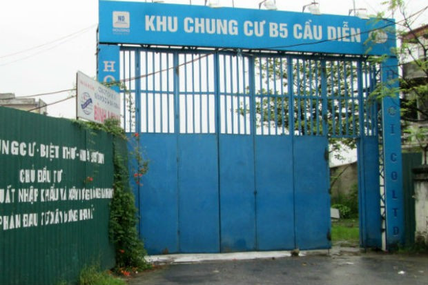 Đóng tiền từ gần 3 năm trước, song đến nay, khách mua nhà tại dự án chung cư B5 Cầu Diễn vẫn chưa nhận được nhà, còn dự án thì mới đang tiến hành phần móng cọc đại trà.