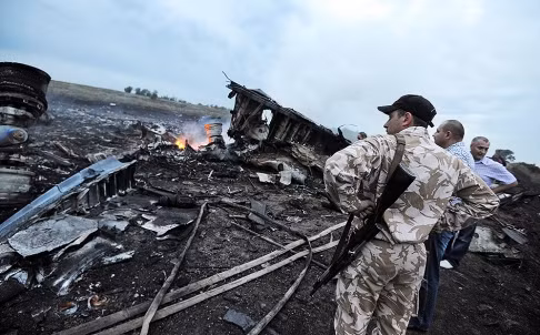 Hiện trường nơi chiếc MH17 của Malaysia Airlines "bị bắn hạ".