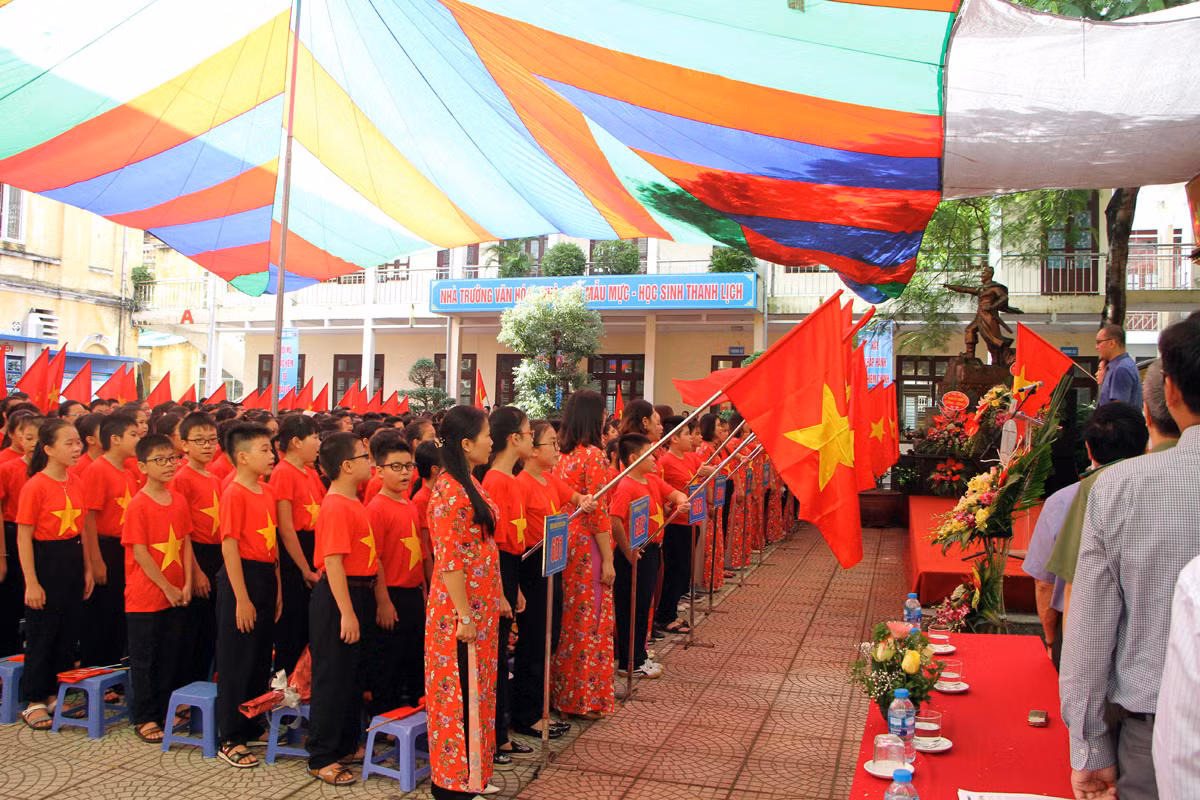 Học sinh Hải Phòng từng bừng, phấn khởi chào đón năm học mới (Ảnh: Lã Tiến)