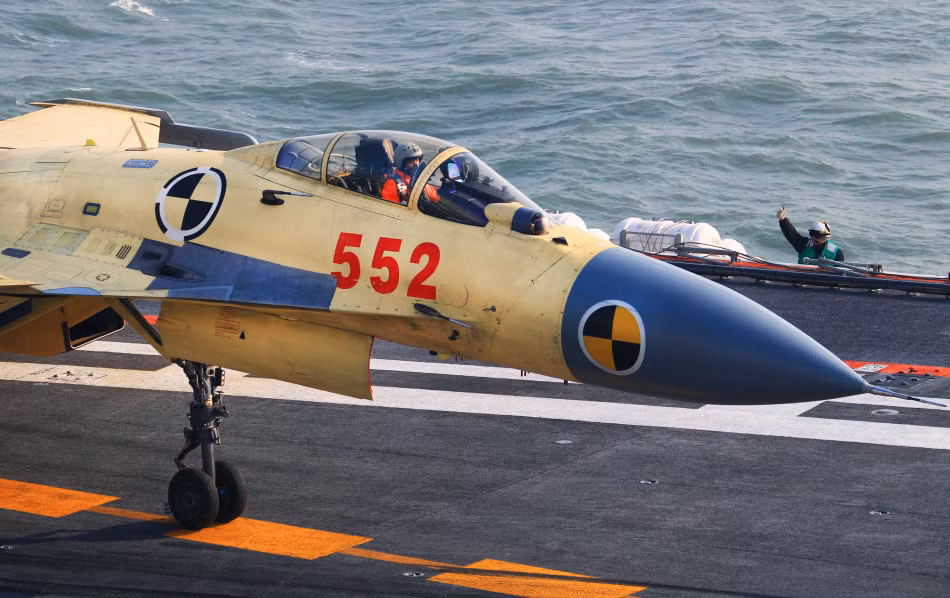 Máy bay chiến đấu J-15 Trung Quốc