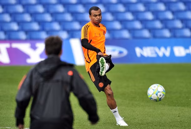 Sẽ là một ngày vất vả với Ashley Cole