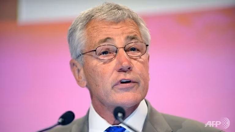 Bộ trưởng Quốc phòng Mỹ Chuck Hagel. Bộ trưởng Quốc phòng Mỹ Chuck Hagel.