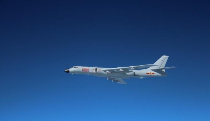 Máy bay ném bom H-6K Không quân Trung Quốc