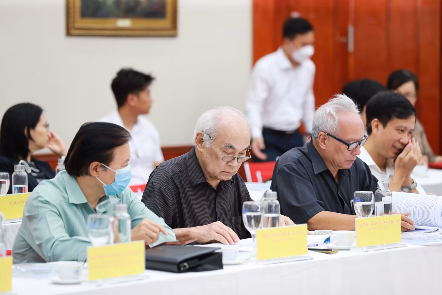 Hội thảo đã trao đổi, thảo luận và đánh giá thực tiễn việc thực hiện chính sách, pháp luật liên quan đến tổ chức và hoạt động của mô hình đại học trong hệ thống giáo dục quốc dân. (Ảnh: VNU)