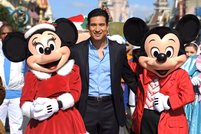 Diễn viên, MC người Mỹ, Mario Michael Lopez. Diễn viên, MC người Mỹ, Mario Michael Lopez.