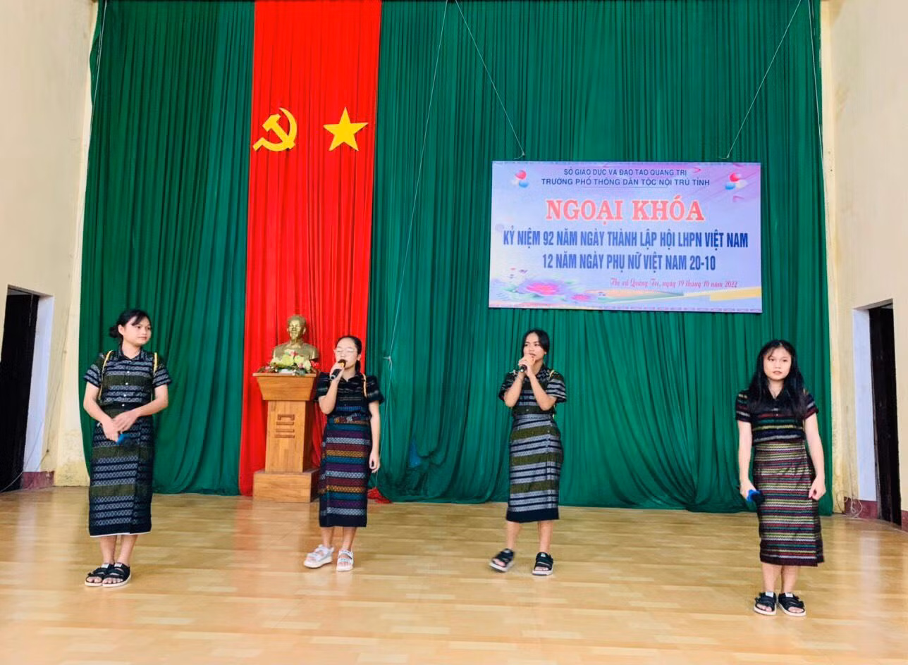 Học sinh trường Trung học phổ thông dân tộc nội trú Tỉnh Quảng Trị tham gia hoạt động ngoại khóa. Ảnh: Nhà trường cung cấp Học sinh trường Trung học phổ thông dân tộc nội trú Tỉnh Quảng Trị tham gia hoạt động ngoại khóa. Ảnh: Nhà trường cung cấp