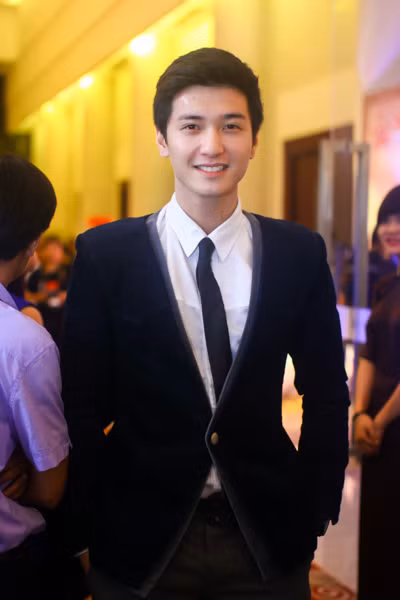 Sau khi chia tay hotgirl Kì Hân, ca sĩ Huỳnh Anh có vẻ khá mệt mỏi, anh cho biết thời gian này, anh sẽ tập trung nhiều hơn cho công việc, cũng như các hoạt động sắp tới của mình.