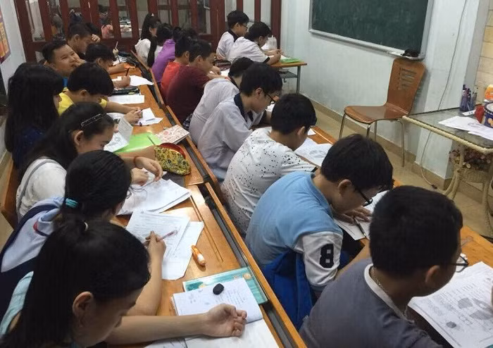 Giáo viên phải thề không dạy thêm trái pháp luật ảnh 2