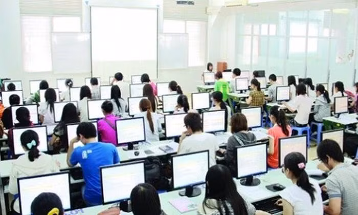 Thiếu thông tin nhiều giáo viên sẽ học chứng chỉ không đúng như hạng mình đang yêu cầu (Ảnh minh họa: Báo Giáo dục và Thời đại)