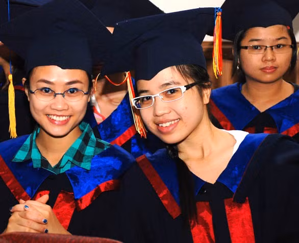 Dừng mở ngành tài chính-ngân hàng: Bộ Giáo dục rơi vào vòng luẩn quẩn?