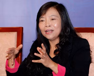 Bà Nguyễn Kim Thoa - Vụ trưởng Vụ Pháp luật Hành chính Bộ Tư Pháp. Bà Nguyễn Kim Thoa - Vụ trưởng Vụ Pháp luật Hành chính Bộ Tư Pháp.