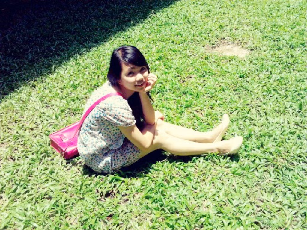 Hồng Ân là một người thích tự do, đối diện với mọi thử thách để tìm một chút gì đó ý nghĩa cho cuộc sống.