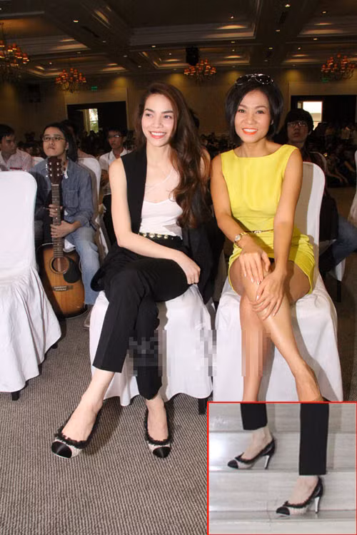 Đôi giày trang trí vải voan xinh xắn.